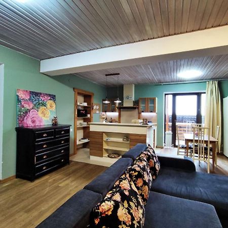 Scandi Cozy Cabin: Mountain Retreat with Fireplace and Sauna Besqaynar Exterior photo